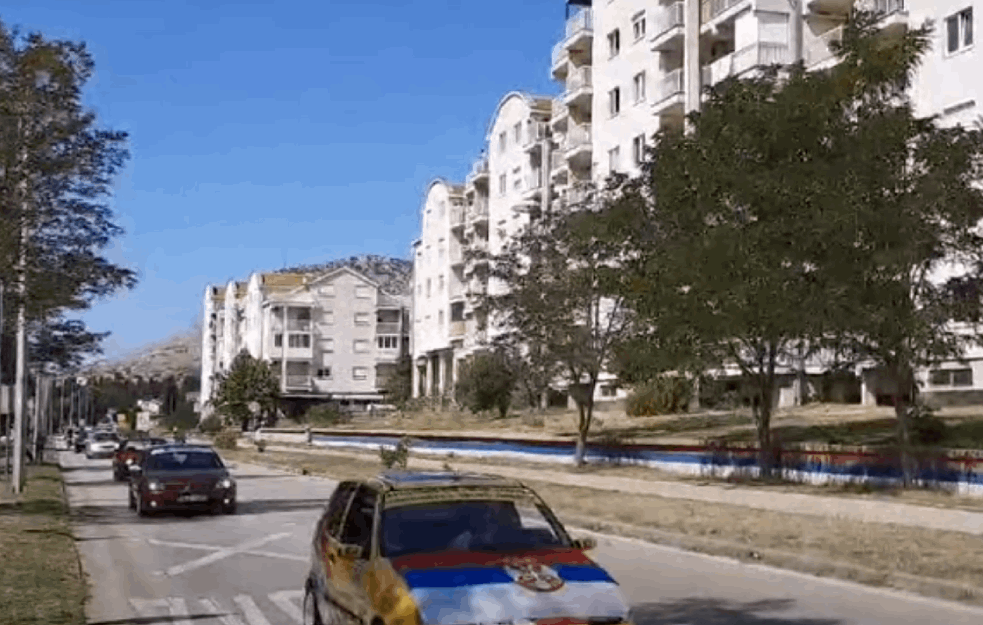 I IZ TREBINJA krenula veličanstvena AUTO- LITIJA podrške BRAĆI U CRNOJ GORI (VIDEO)